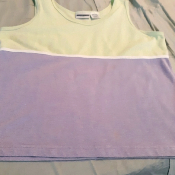 Tank top - Picture 1 of 2
